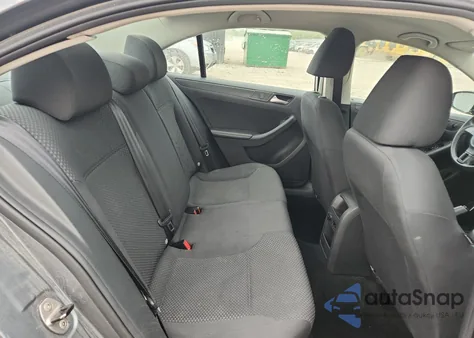 2014 Volkswagen Jetta Base z USA, uszkodzony, nr VIN 3VW2K7AJ8EM218269